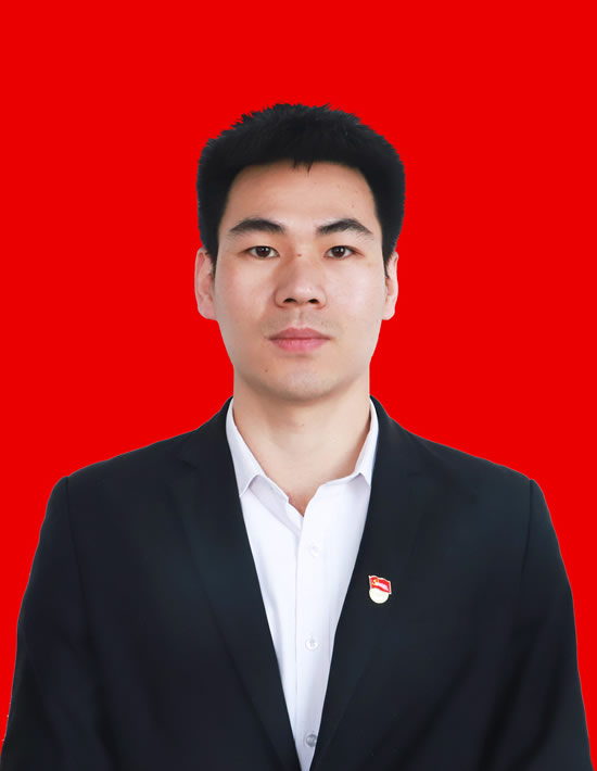 党支部书记王刚